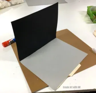 DIY Folder Background for Small Still Life Drawings