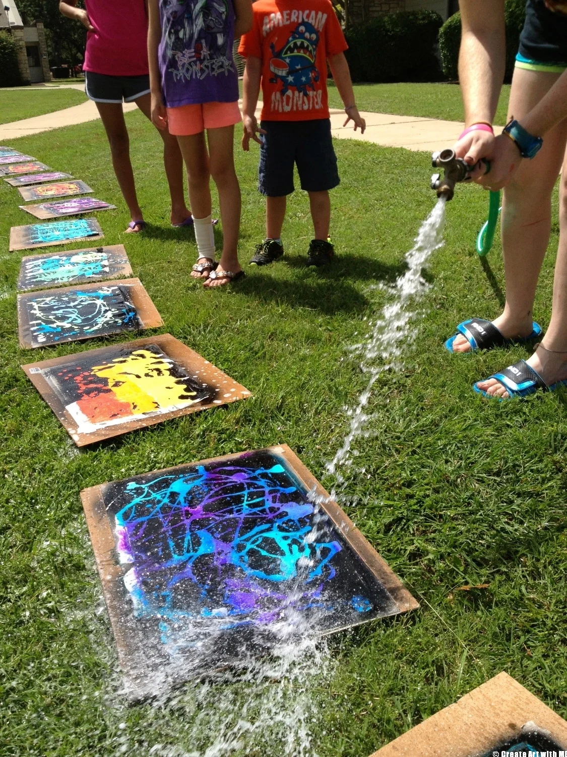 Featured: 5 Super FUN End of the Year Art Projects