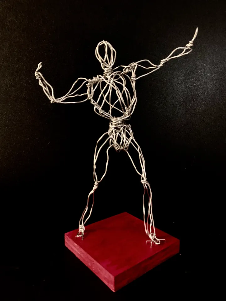 wire figure sculpture