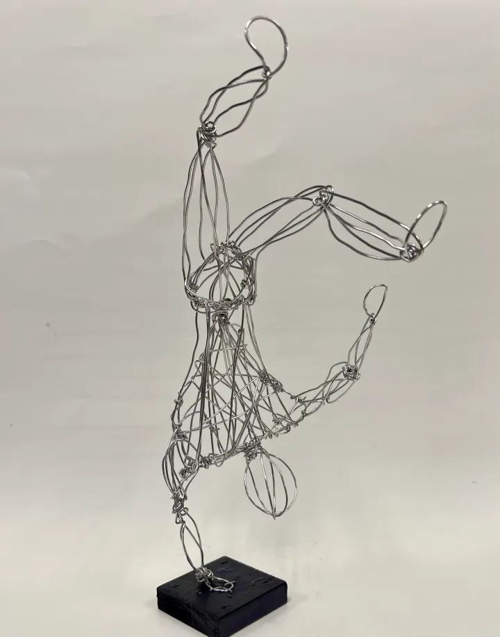 wire figure sculpture