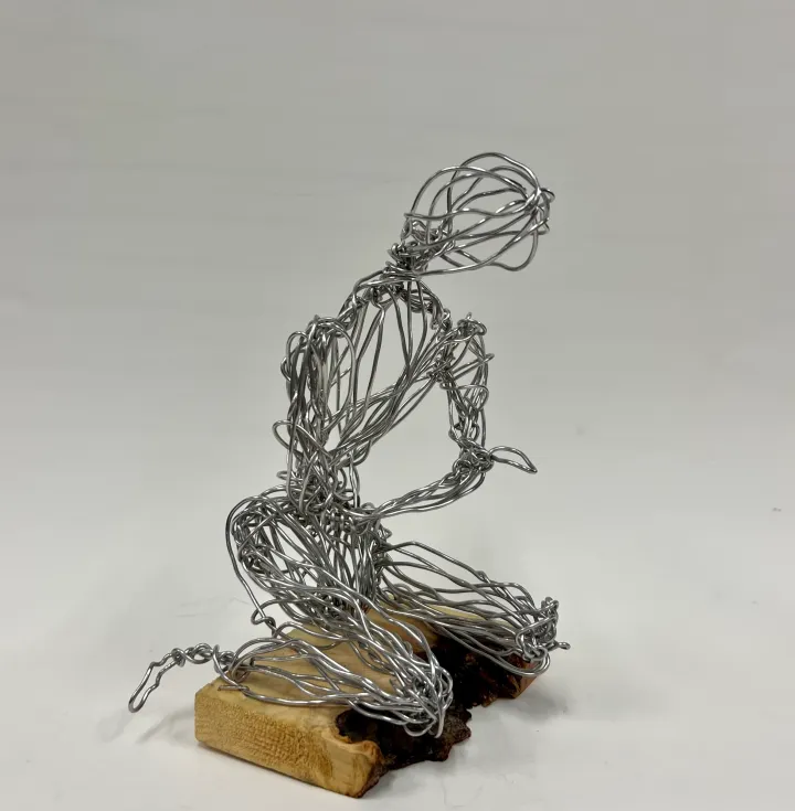 wire figure sculpture