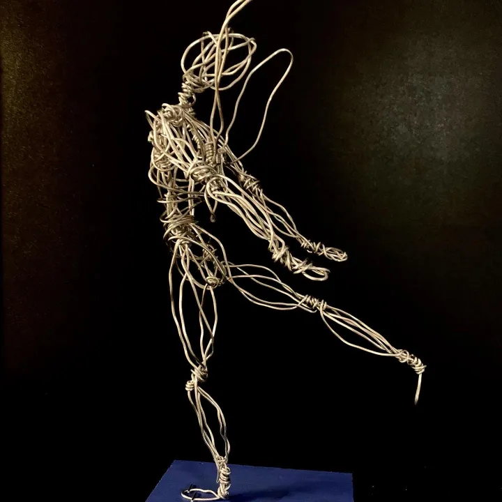 wire figure sculpture