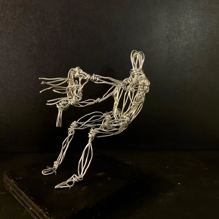wire figure sculpture