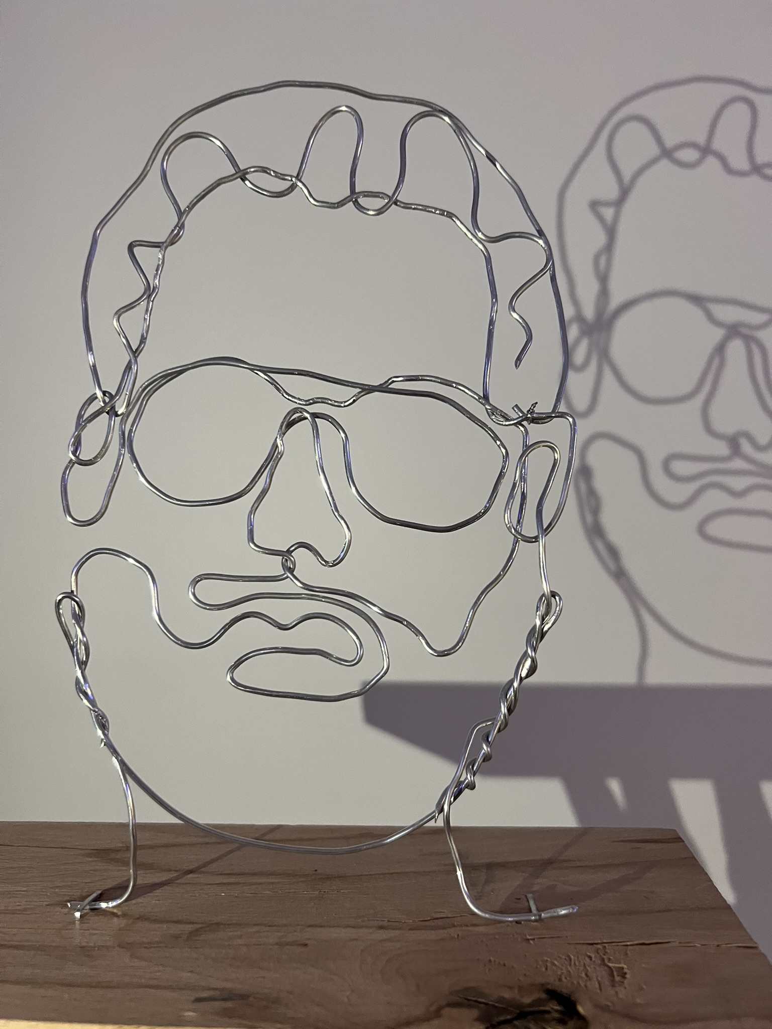 Featured: Wire Portrait Sculpture