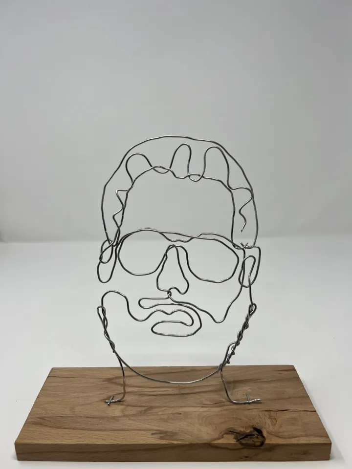 wire portrait sculpture